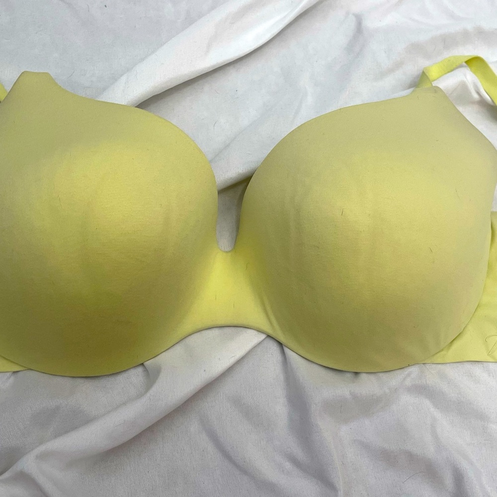 Victoria’ Secret bra